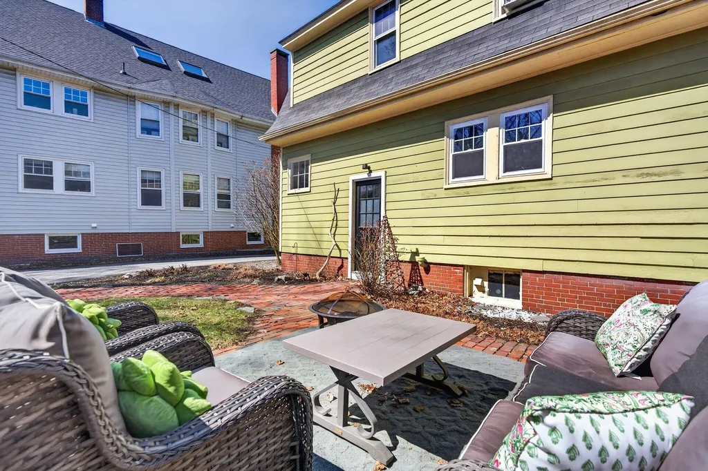 96 Deerfield Road Portland ME 04101