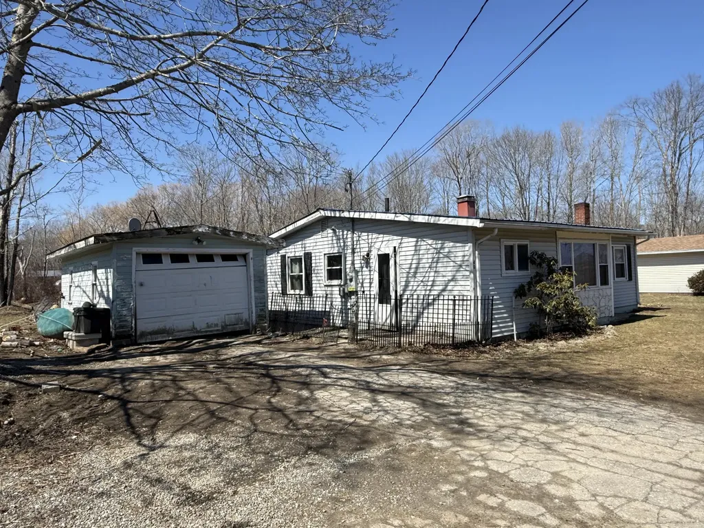 40 Lake View Drive Rockland ME 04841