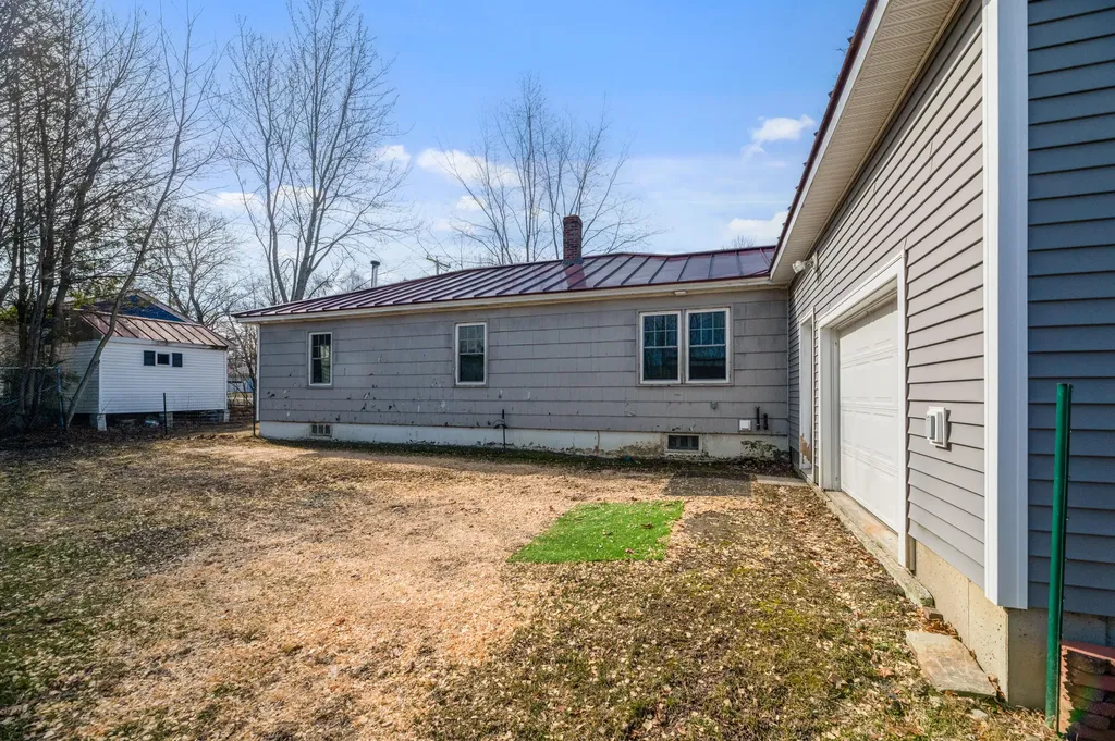 14 Paine Street Winslow ME 04901