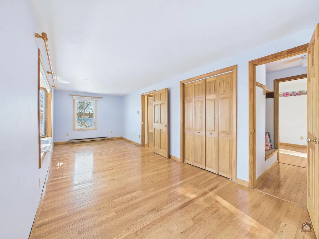 956 Memorial Drive Winthrop ME 04364
