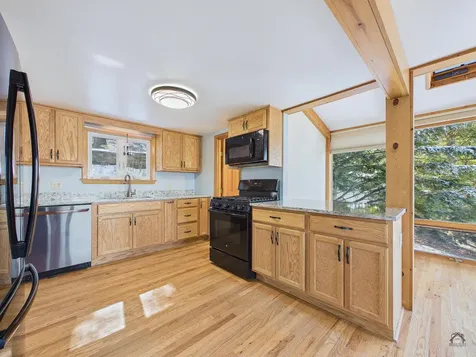 956 Memorial Drive Winthrop ME 04364