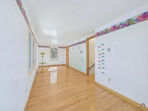 956 Memorial Drive Winthrop ME 04364