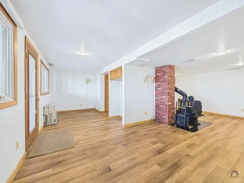 956 Memorial Drive Winthrop ME 04364