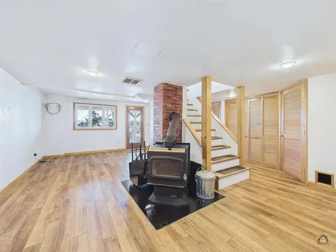 956 Memorial Drive Winthrop ME 04364