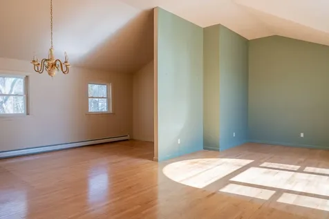 30 Bay Park Drive Topsham ME 04086