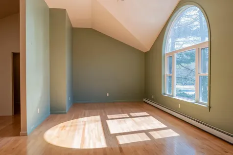 30 Bay Park Drive Topsham ME 04086
