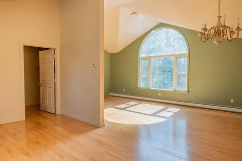 30 Bay Park Drive Topsham ME 04086