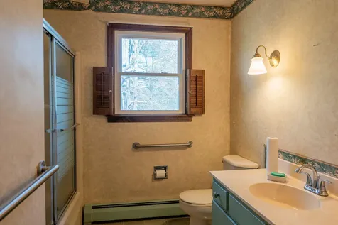 30 Bay Park Drive Topsham ME 04086