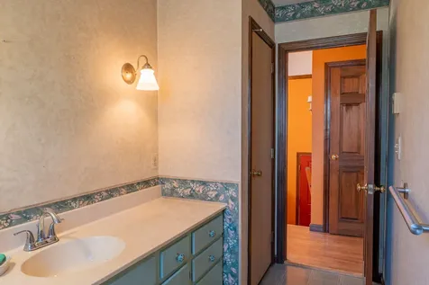 30 Bay Park Drive Topsham ME 04086