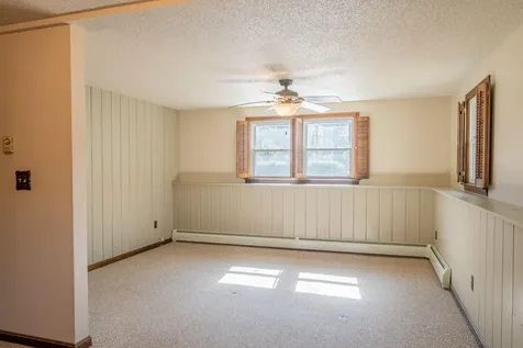 30 Bay Park Drive Topsham ME 04086