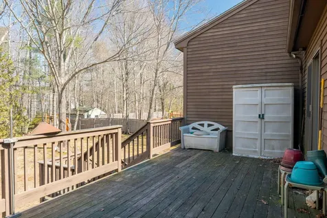 30 Bay Park Drive Topsham ME 04086