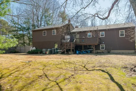 30 Bay Park Drive Topsham ME 04086