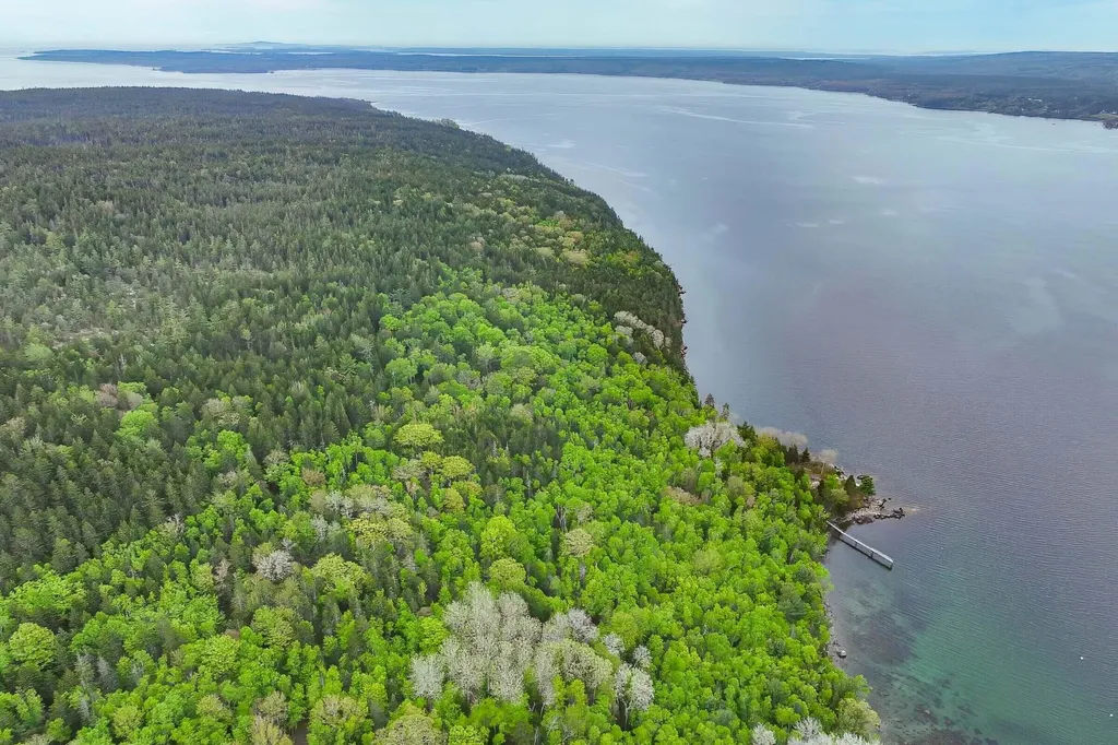 Lot 02-a-3 Long Island Blue Hill ME 04614