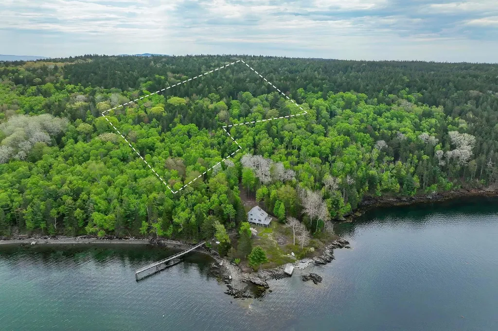 Lot 02-a-3 Long Island Blue Hill ME 04614