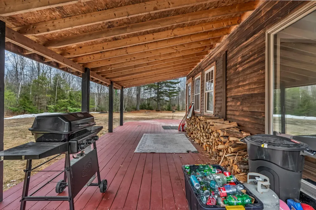 79 Auburn Road Peru ME 04290