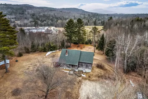 79 Auburn Road Peru ME 04290