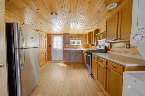 37 Petite Drive Lincoln ME 04457