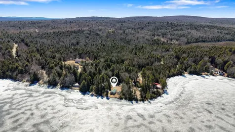 37 Petite Drive Lincoln ME 04457
