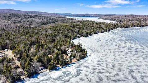 37 Petite Drive Lincoln ME 04457