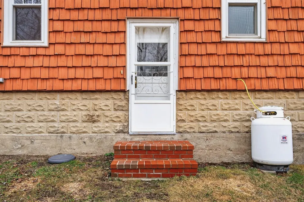 166 Maine Avenue Portland ME 04103