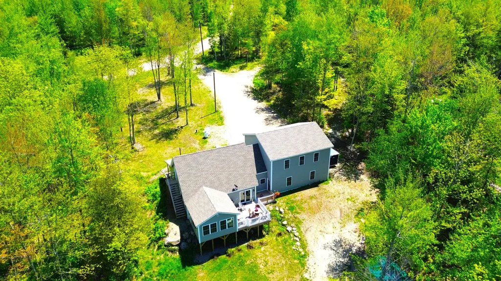 28 Moose Creek Drive Newport ME 04953