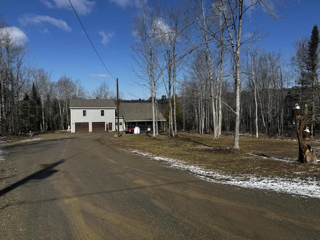 28 Moose Creek Drive Newport ME 04953