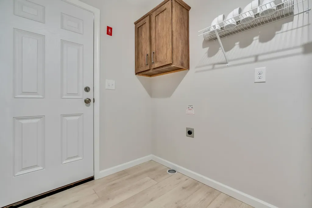 10 Colony Way Kittery ME 03904