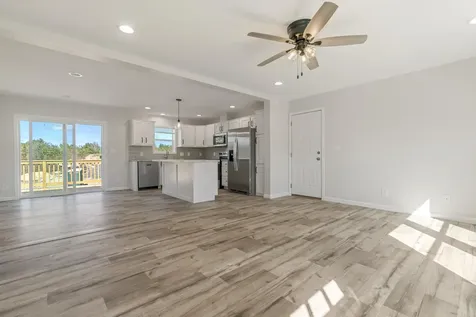 20 Colony Way Kittery ME 03904