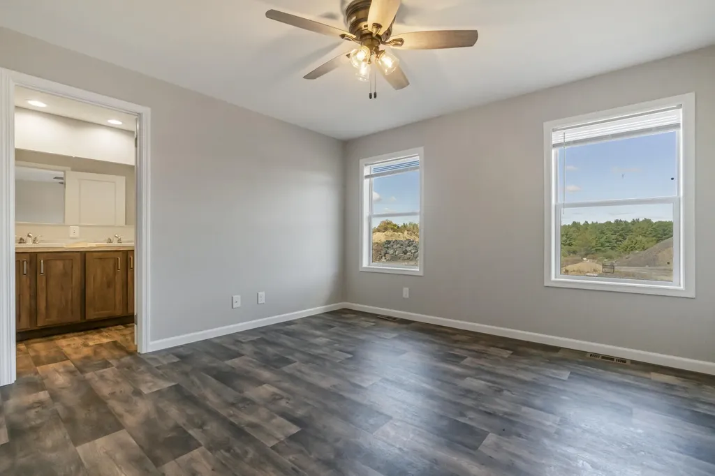 14 Colony Way Kittery ME 03904