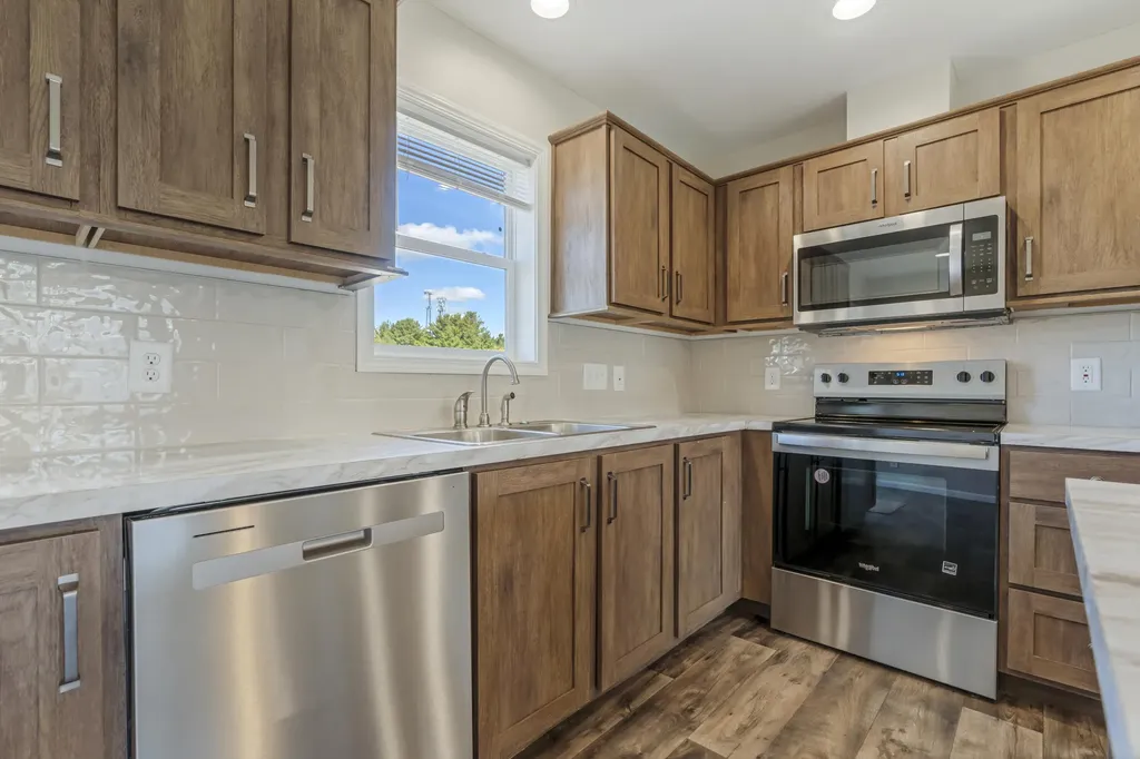 14 Colony Way Kittery ME 03904