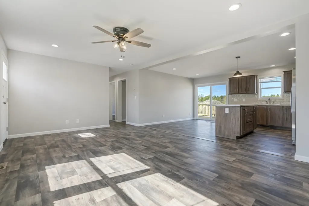 14 Colony Way Kittery ME 03904