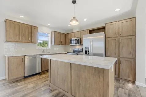 14 Colony Way Kittery ME 03904