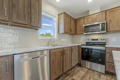 14 Colony Way Kittery ME 03904