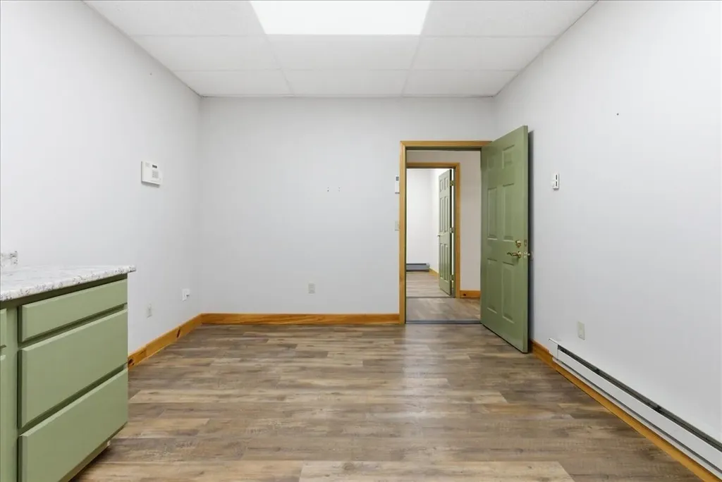 17 Gary Street Paris ME 04281