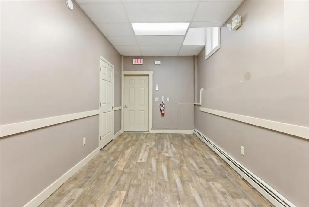 17 Gary Street Paris ME 04281