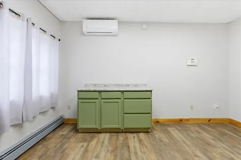 17 Gary Street Paris ME 04281