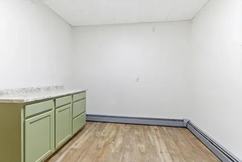 17 Gary Street Paris ME 04281