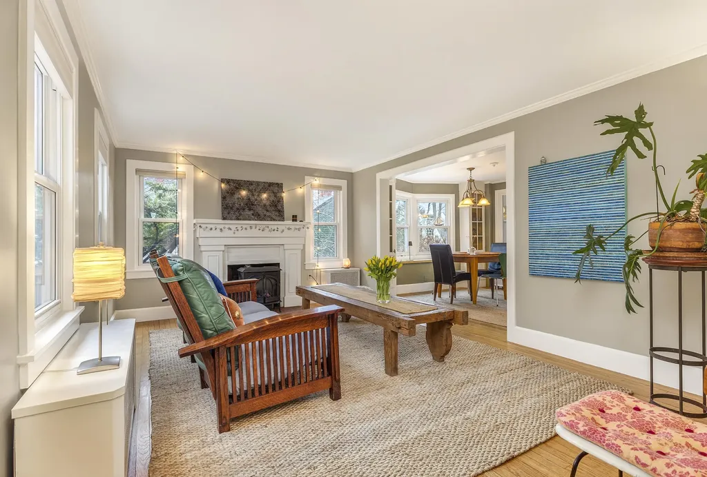 59 Ocean View Road Cape Elizabeth ME 04107