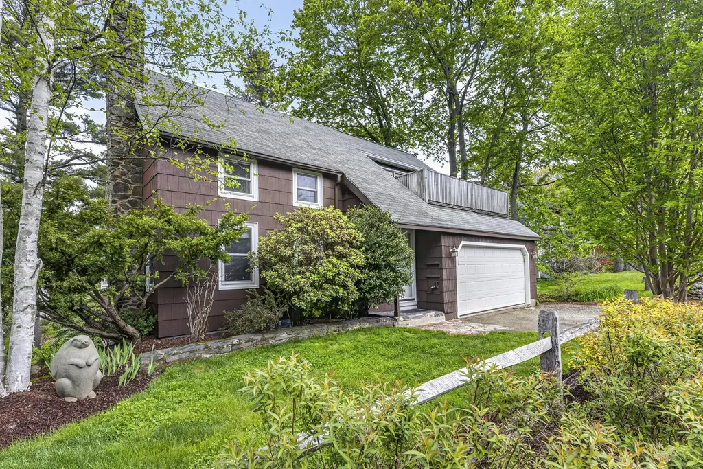 59 Ocean View Road Cape Elizabeth ME 04107