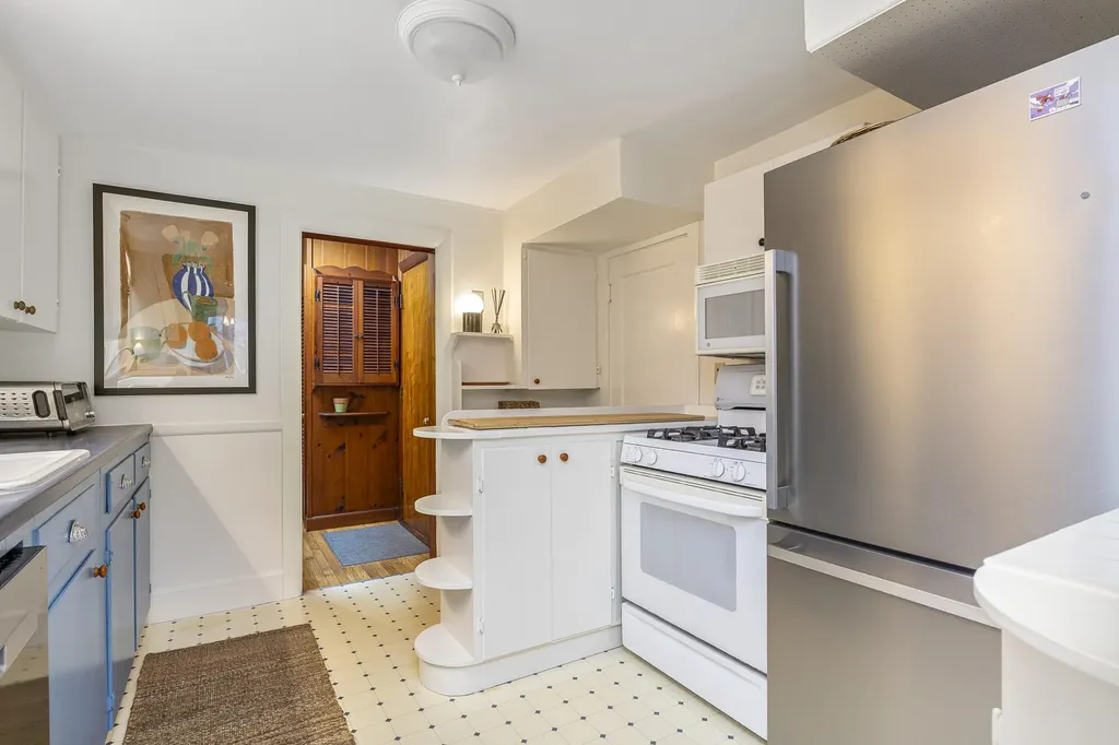 59 Ocean View Road Cape Elizabeth ME 04107