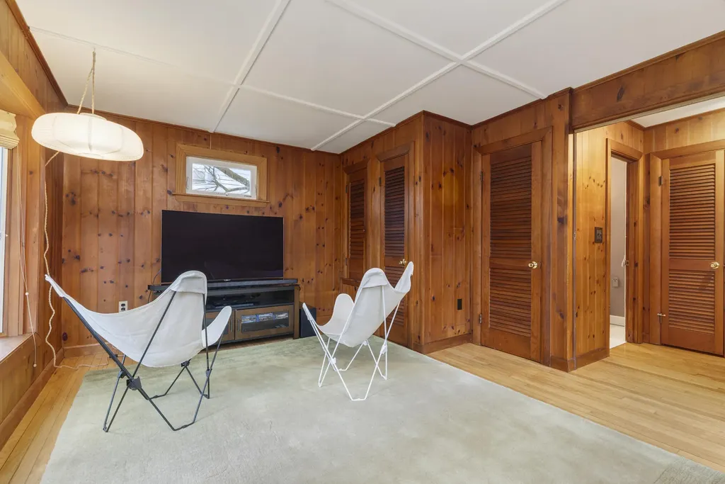 59 Ocean View Road Cape Elizabeth ME 04107