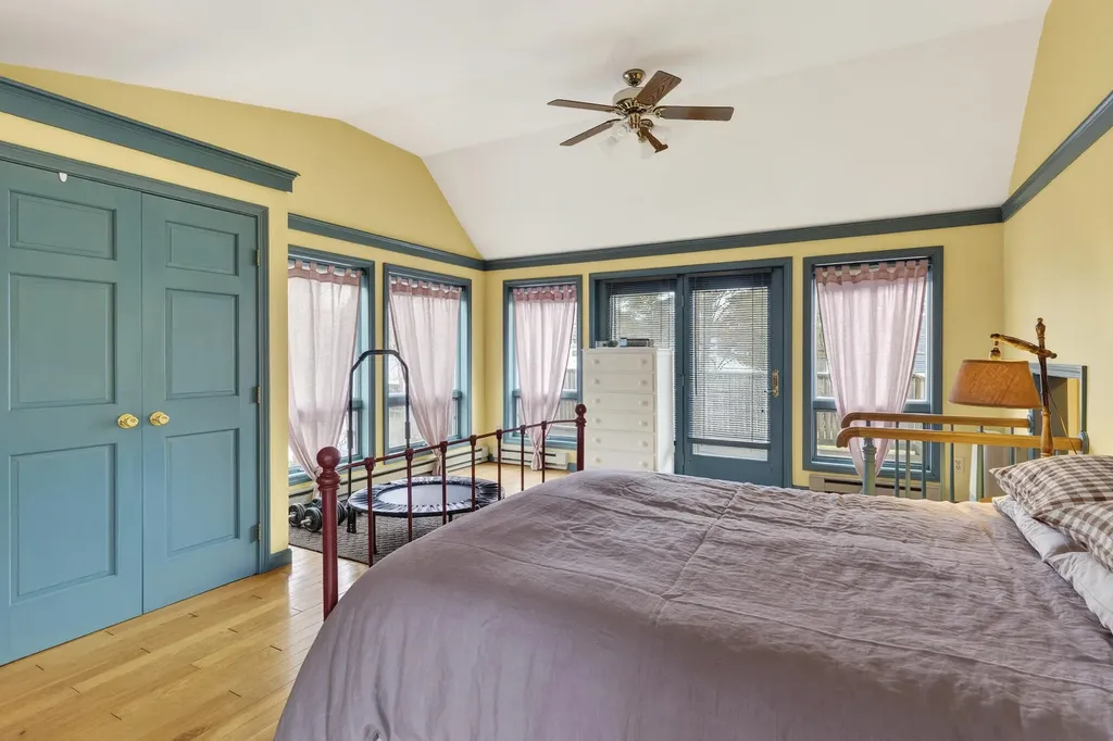 59 Ocean View Road Cape Elizabeth ME 04107