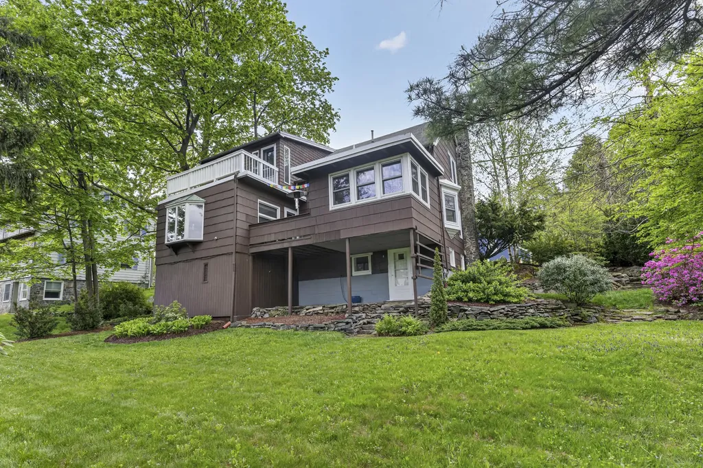 59 Ocean View Road Cape Elizabeth ME 04107
