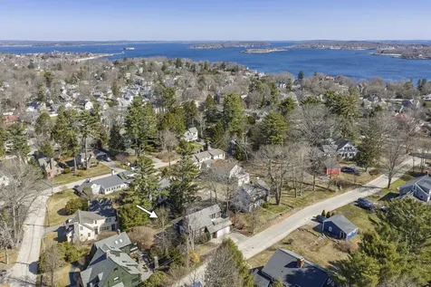 59 Ocean View Road Cape Elizabeth ME 04107