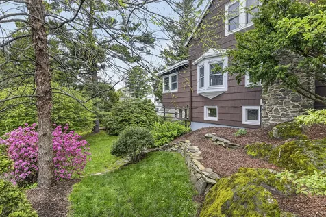 59 Ocean View Road Cape Elizabeth ME 04107