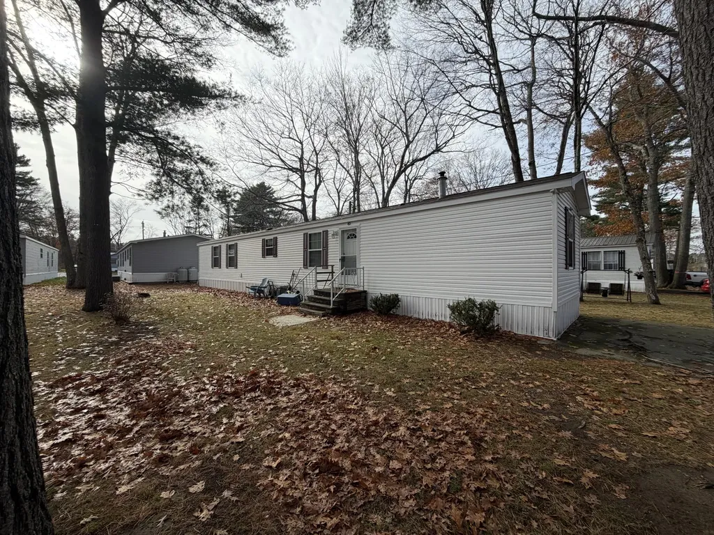 15 Candy Lane Brunswick ME 04011