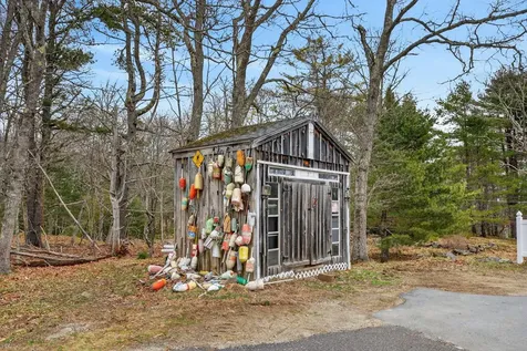 9 Hoffman's Way Georgetown ME 04548