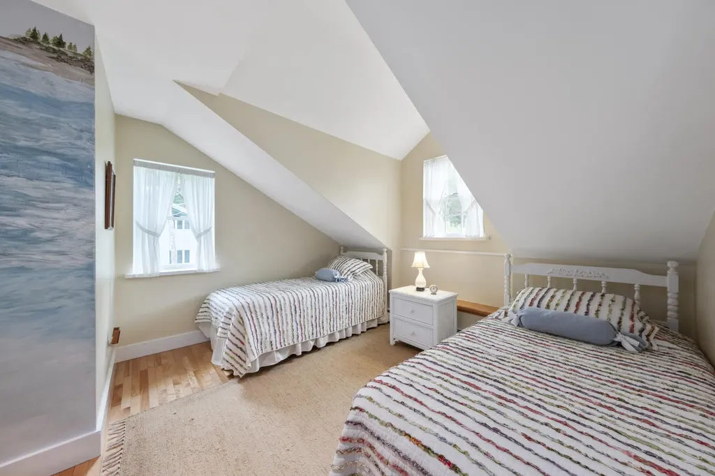 22 Porter Road Belfast ME 04915