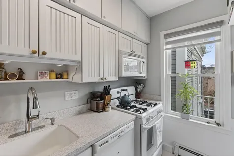 81 Quebec Street Portland ME 04101