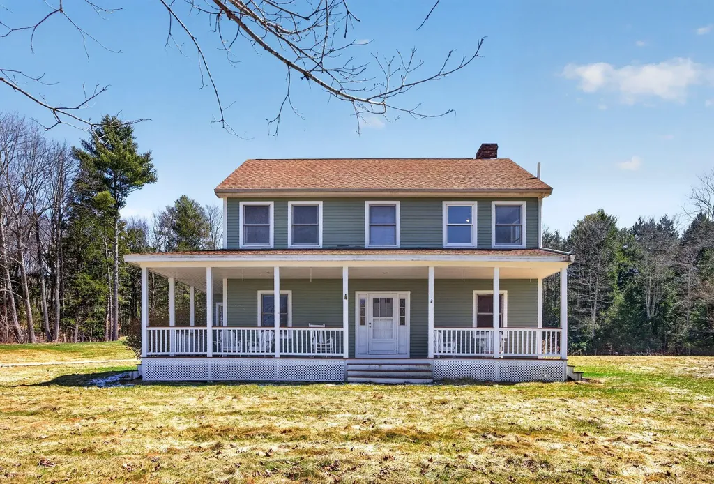 26 Fieldcrest Drive Gorham ME 04038
